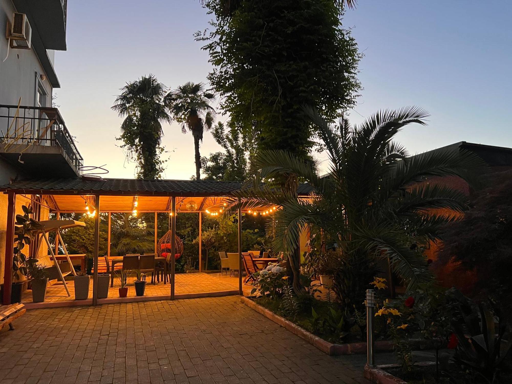 Irakli Guest House Makhinjauri Exterior foto